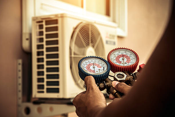 Professional Hvac Installation technician working in Voca, TX